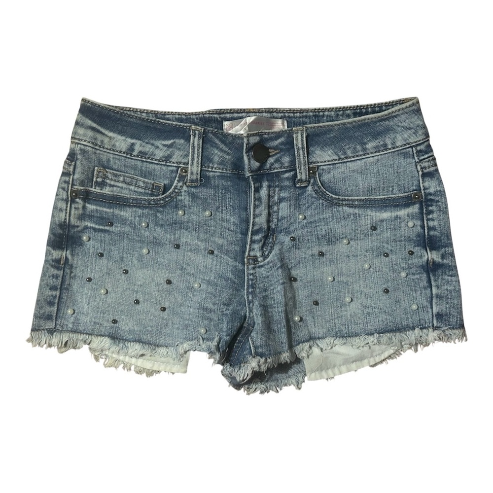 No Boundaries Low Rise Shorts Size 5 Worn Once